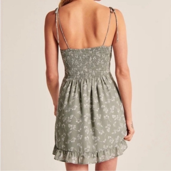 Abercrombie & Fitch Sage Floral Ivy Ruffle Mini Dress | Size L | Pockets - Picture 5 of 9